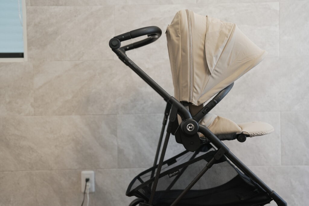 ハンドル内向き