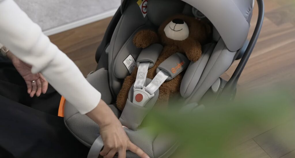 肩ベルトの緩め方