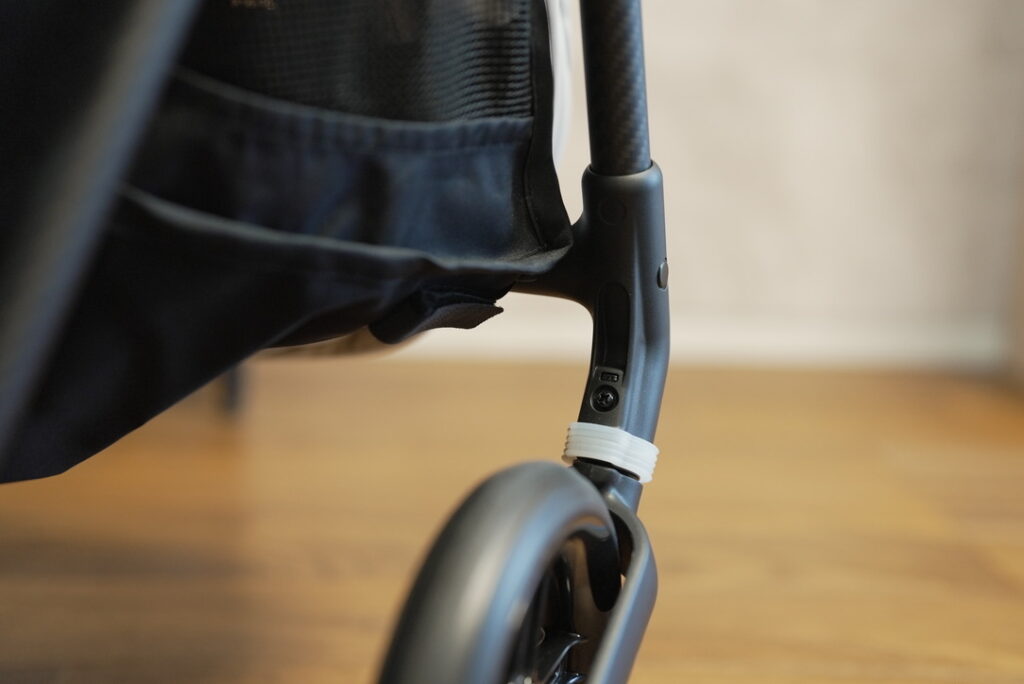 メリオ　タイヤロック解除ボタン