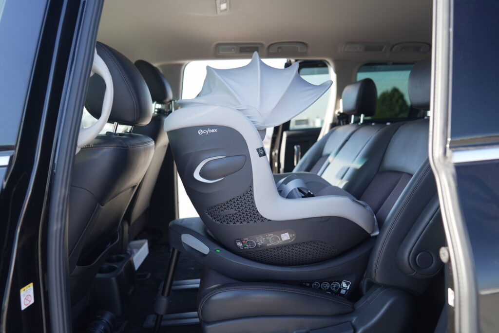 シローナ後ろ向き